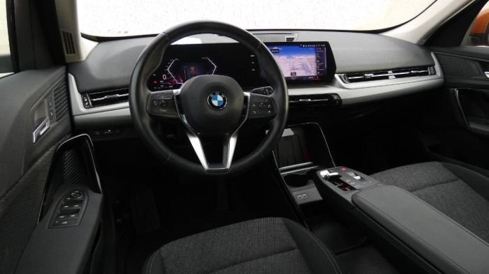 BMW X1 sDrive 18i Advantage na operativní leasing