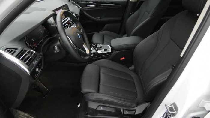 BMW X3 2.0 xDrive20i AT Advantage na operativní leasing
