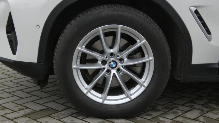 BMW X3 2.0 xDrive20i AT Advantage na operativní leasing