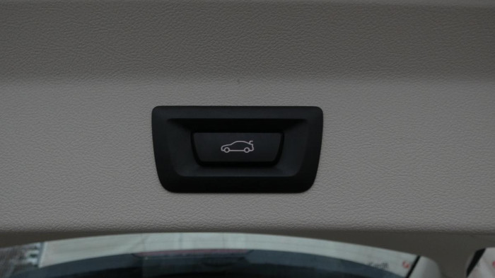 BMW X3 2.0 xDrive20i AT Advantage na operativní leasing