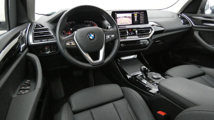 BMW X3 2.0 xDrive20i AT Advantage na operativní leasing